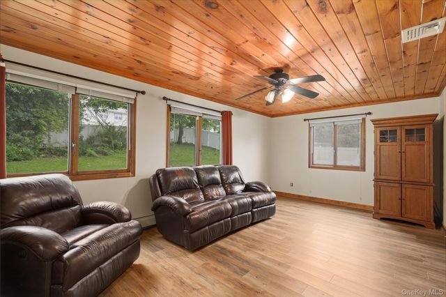 28 High Ridge Road, Monroe, NY 10950