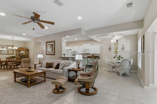 24 Sunbeam Dr, Bluffton, SC 29909