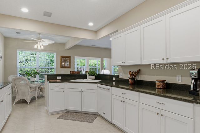 24 Sunbeam Dr, Bluffton, SC 29909