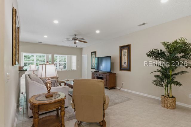 24 Sunbeam Dr, Bluffton, SC 29909