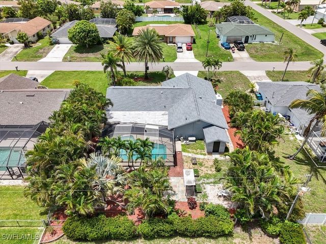 924 SE 21st LN, Cape Coral, FL 33990