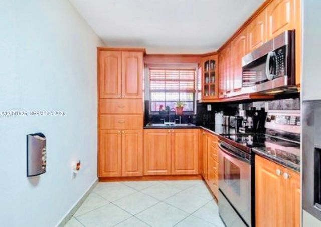 2424 SW 21st Ter, Miami, FL 33145