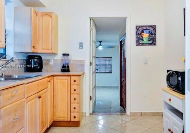2424 SW 21st Ter, Miami, FL 33145