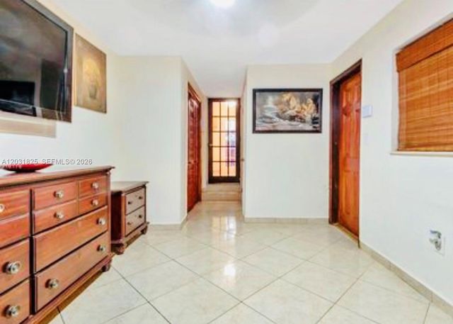 2424 SW 21st Ter, Miami, FL 33145