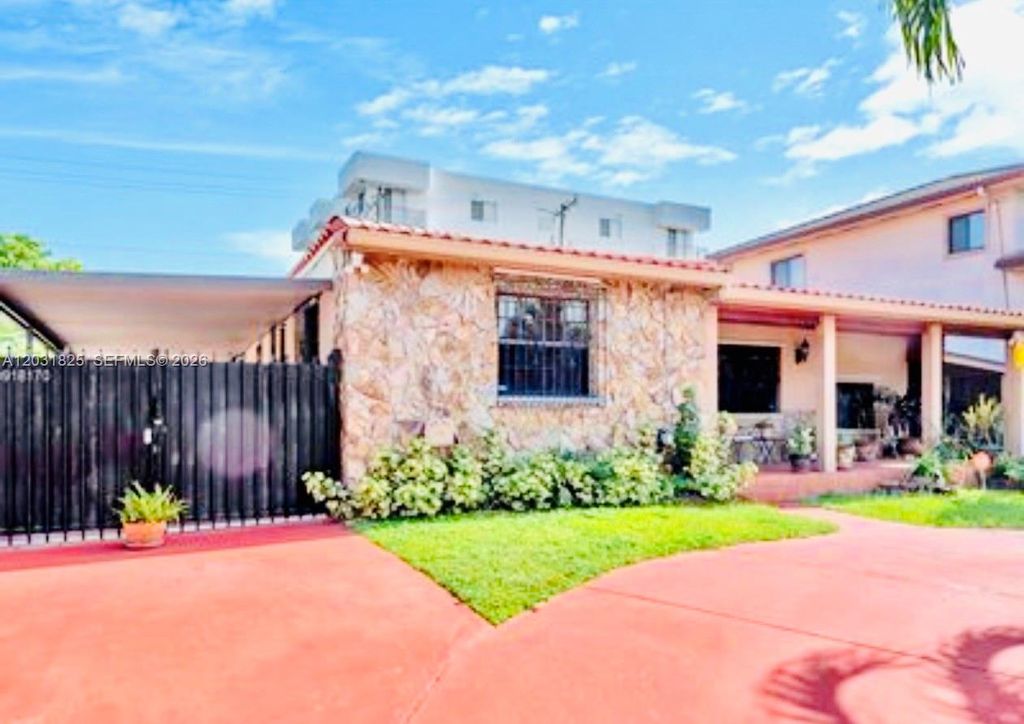 2424 SW 21st Ter, Miami, FL 33145