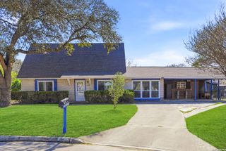 4102 Hunting Path, San Antonio, TX 78218