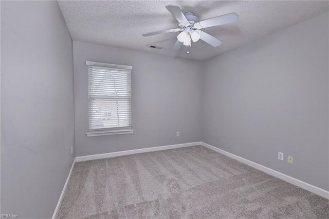 335 Manning LN, Hampton, VA 23666