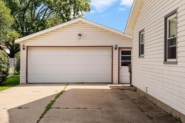 2439 Iva Court, Beloit, WI 53511