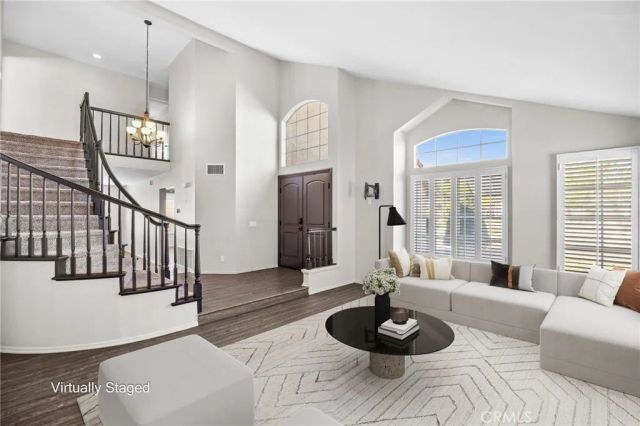 2531 Via Pacifica, Corona, CA 92882