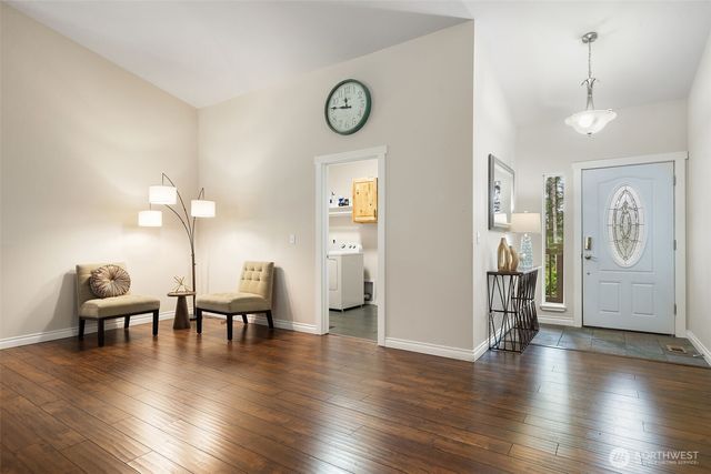 300 E Hillside Drive, Belfair, WA 98528