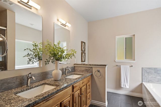 300 E Hillside Drive, Belfair, WA 98528