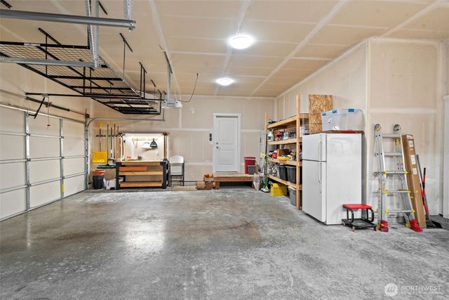 300 E Hillside Drive, Belfair, WA 98528