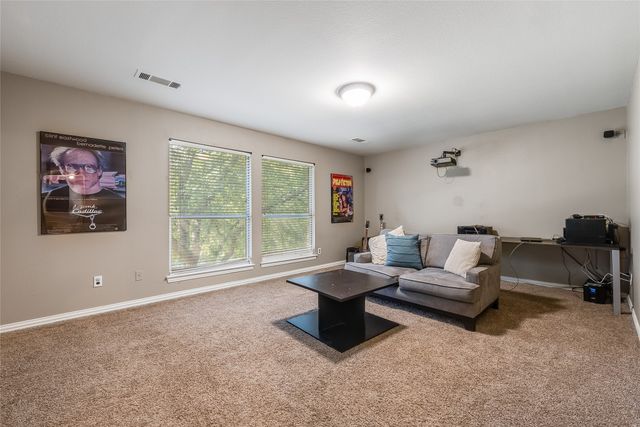 8753 Cherry Lee Lane, Lantana, TX 76226