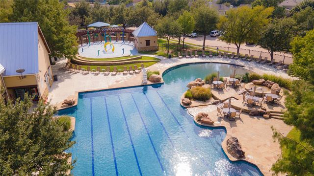 8753 Cherry Lee Lane, Lantana, TX 76226