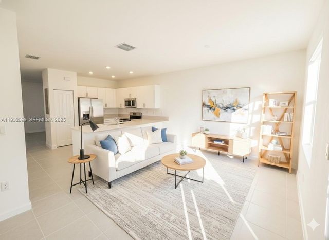 12136 SW 268th St, Homestead, FL 33032