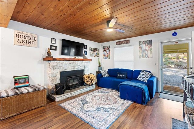 6780 Ridgeway Dr, Pollock Pines, CA 95726