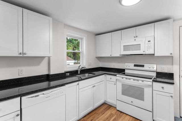17 Webster Street, Allenstown, NH 03275
