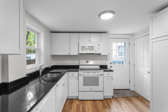 17 Webster Street, Allenstown, NH 03275