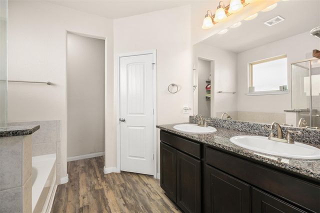 2225 Windy Sail Drive, Texas City, TX 77568