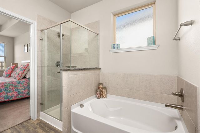 2225 Windy Sail Drive, Texas City, TX 77568