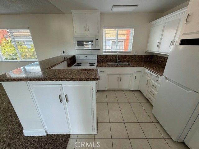 931 W 19th Street 30, Costa Mesa, CA 92627