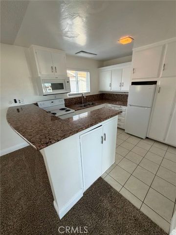 931 W 19th Street 30, Costa Mesa, CA 92627