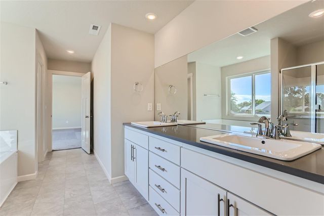 63205 NE Carly Ln, Bend, OR 97701