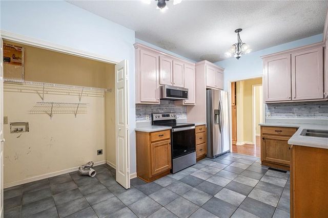 7929 Pea Ridge Road, Lula, GA 30554