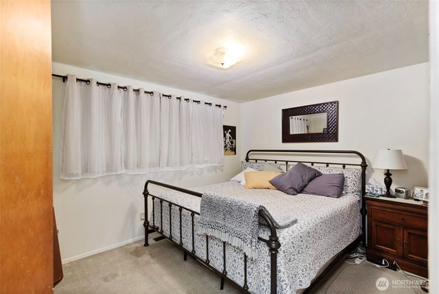 110 S Summit Avenue, Bremerton, WA 98312