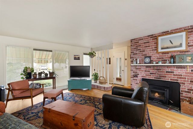 110 S Summit Avenue, Bremerton, WA 98312