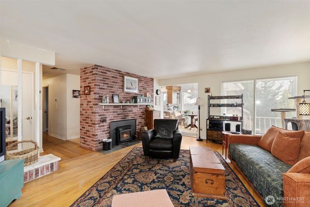 110 S Summit Avenue, Bremerton, WA 98312