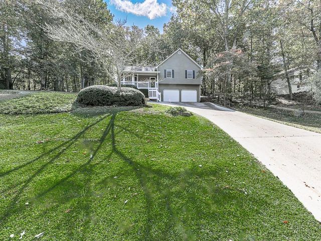 921 White Stag Lane, Canton, GA 30115