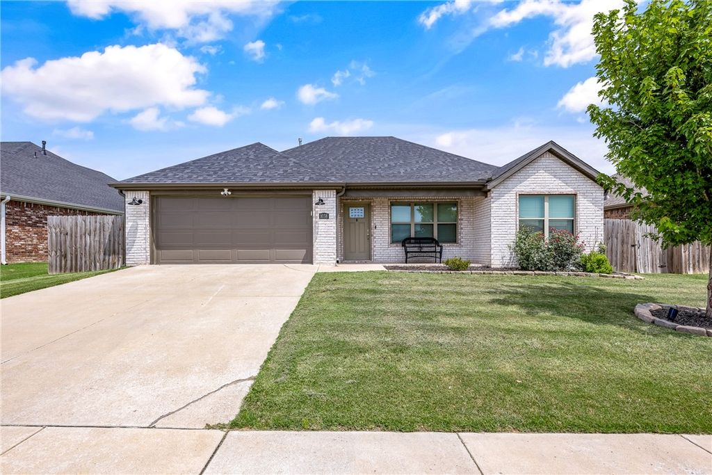 1038 Jameson Street, Tontitown, AR 72762