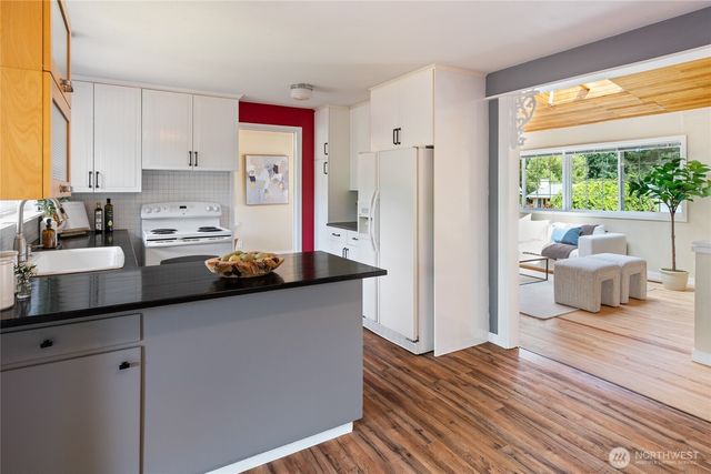 6610 182nd Street SW, Lynnwood, WA 98037