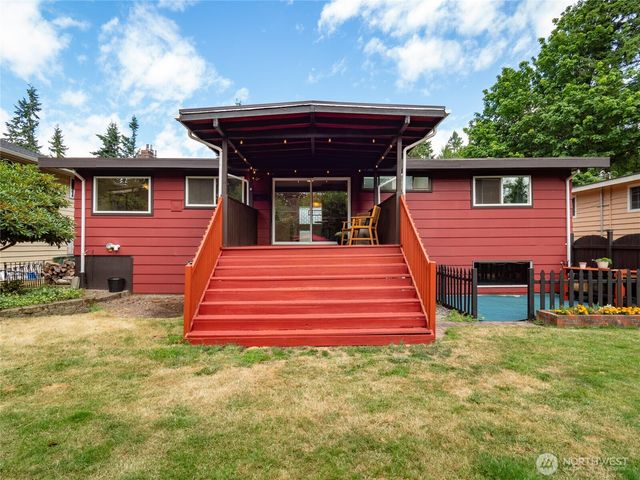 6610 182nd Street SW, Lynnwood, WA 98037