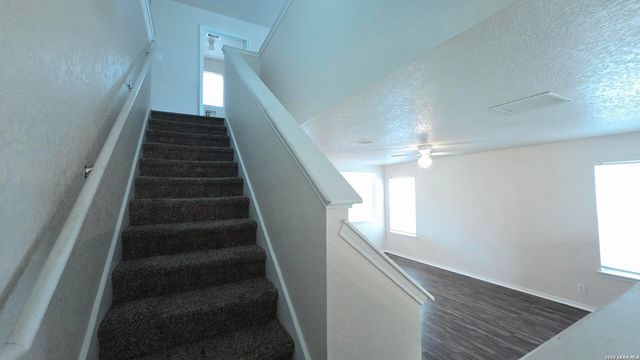8015 Thicket Pass, San Antonio, TX 78254