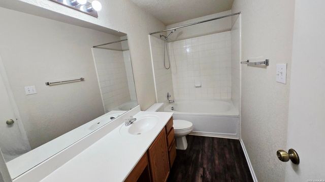 8015 Thicket Pass, San Antonio, TX 78254