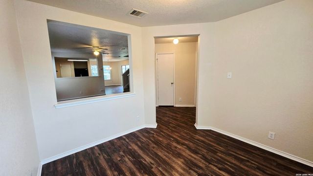 8015 Thicket Pass, San Antonio, TX 78254