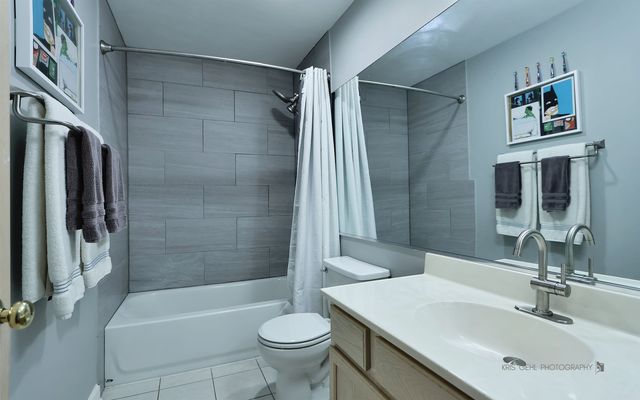 268 Pembrook Lane, Mundelein, IL 60060