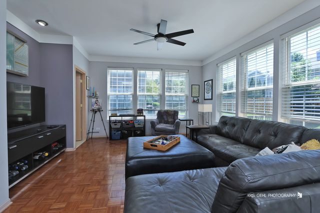 268 Pembrook Lane, Mundelein, IL 60060