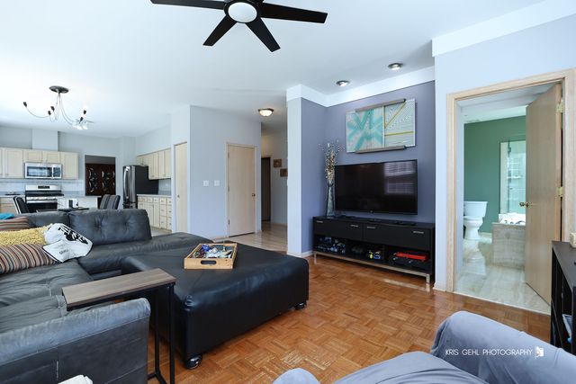 268 Pembrook Lane, Mundelein, IL 60060