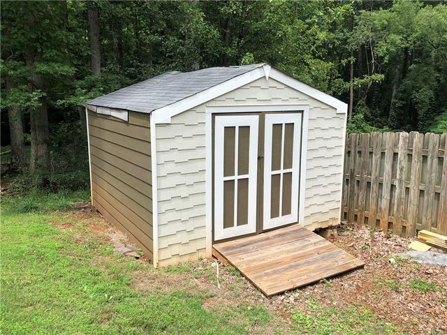 1560 Oklahoma Drive, Buford, GA 30519