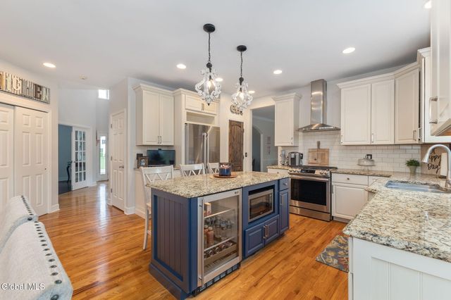 33 Magnolia Drive, Saratoga Springs, NY 12866