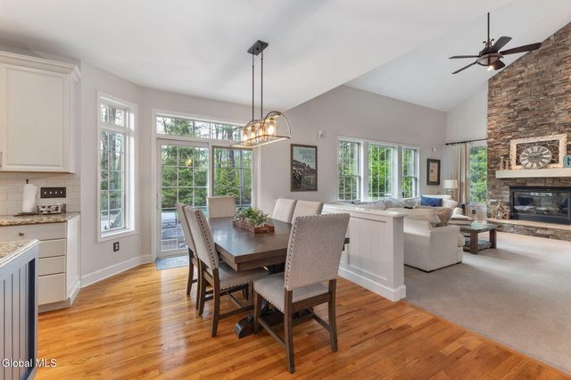 33 Magnolia Drive, Saratoga Springs, NY 12866