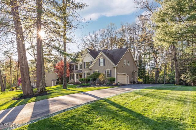 33 Magnolia Drive, Saratoga Springs, NY 12866