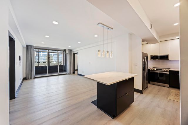 14 Lockwood Drive 5l, Charleston, SC 29401