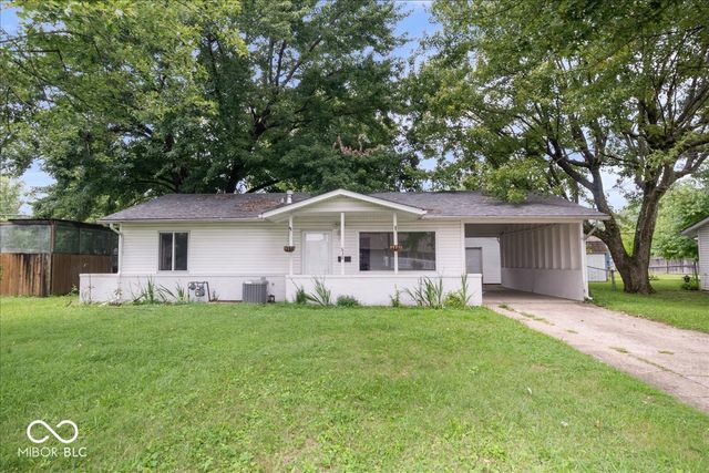 638 Sweetbriar Avenue, Whiteland, IN 46184
