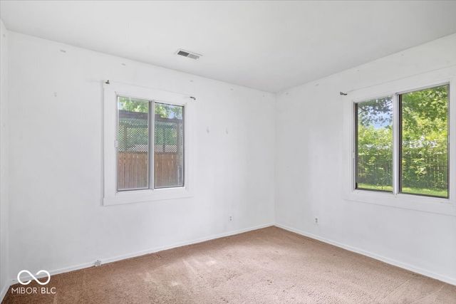 638 Sweetbriar Avenue, Whiteland, IN 46184