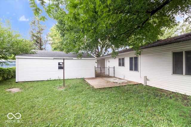 638 Sweetbriar Avenue, Whiteland, IN 46184