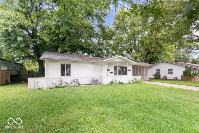 638 Sweetbriar Avenue, Whiteland, IN 46184